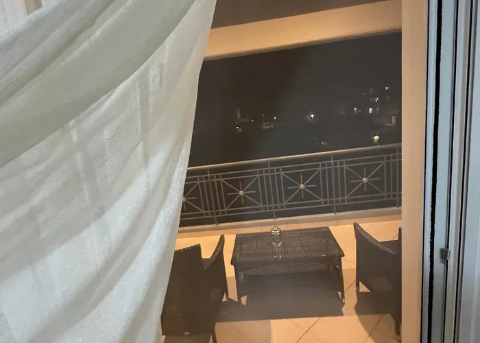 Christine Ολοκαίνουριο Κατάλυμα Τετράκλινο Διαμέρισμα Kalamata